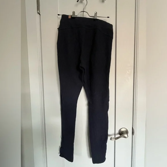 Lunya Restore Thermal Legging - Picture 6 of 6